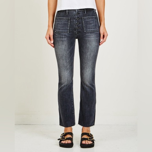 MOTHER Denim - MOTHER The Patch Pocket Hustler Ankle Fray Jeans
Leave the Light On Wash 26